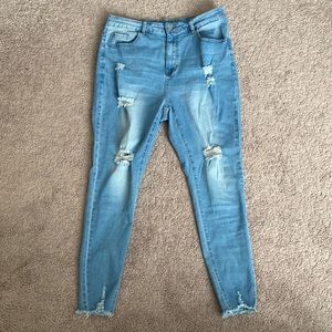 SHEIN XL jeans. Never worn. Just too big for me.